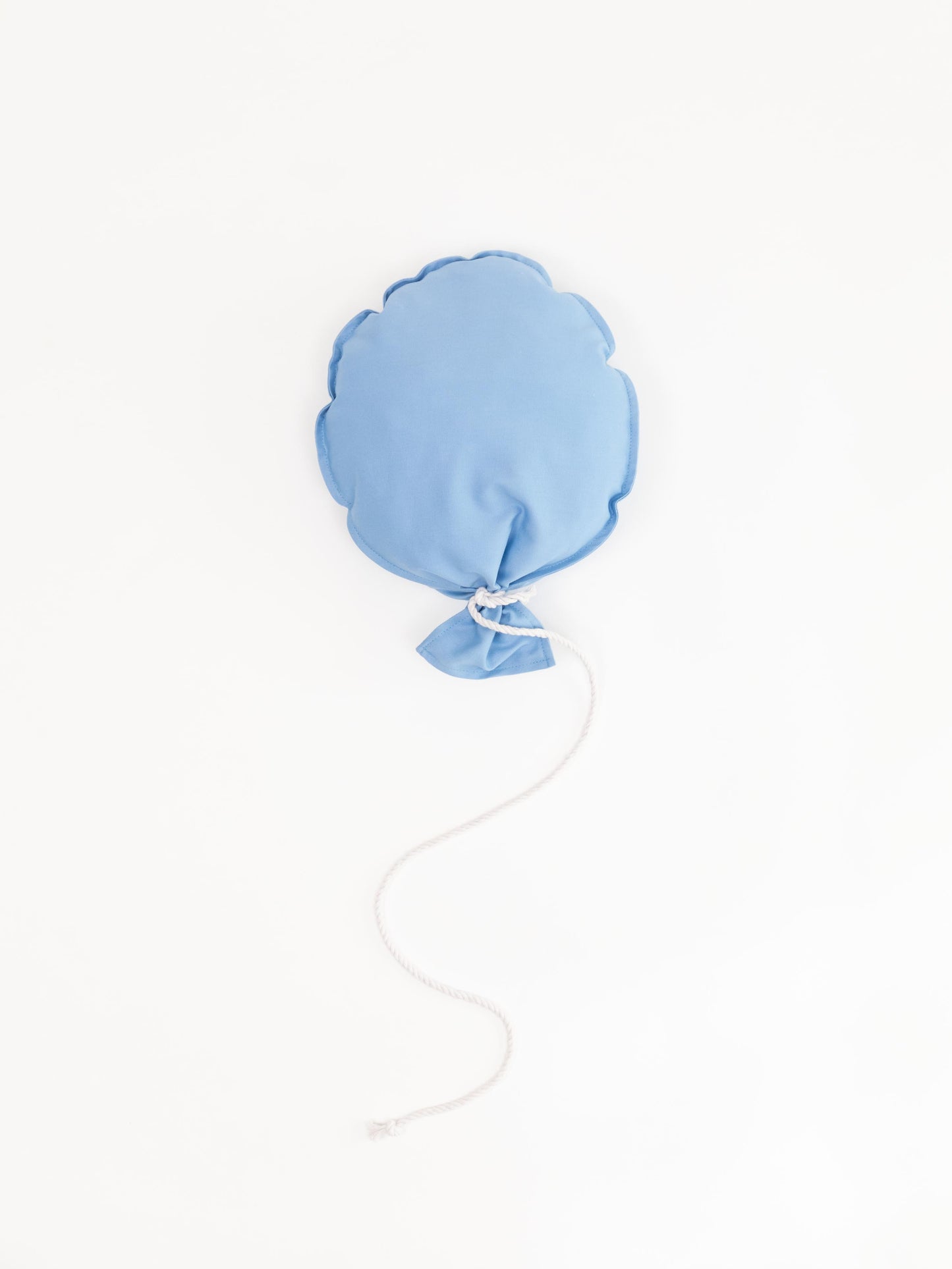 Kinderzimmer Wanddeko 'Stoff-Luftballon' Hellblau handmade