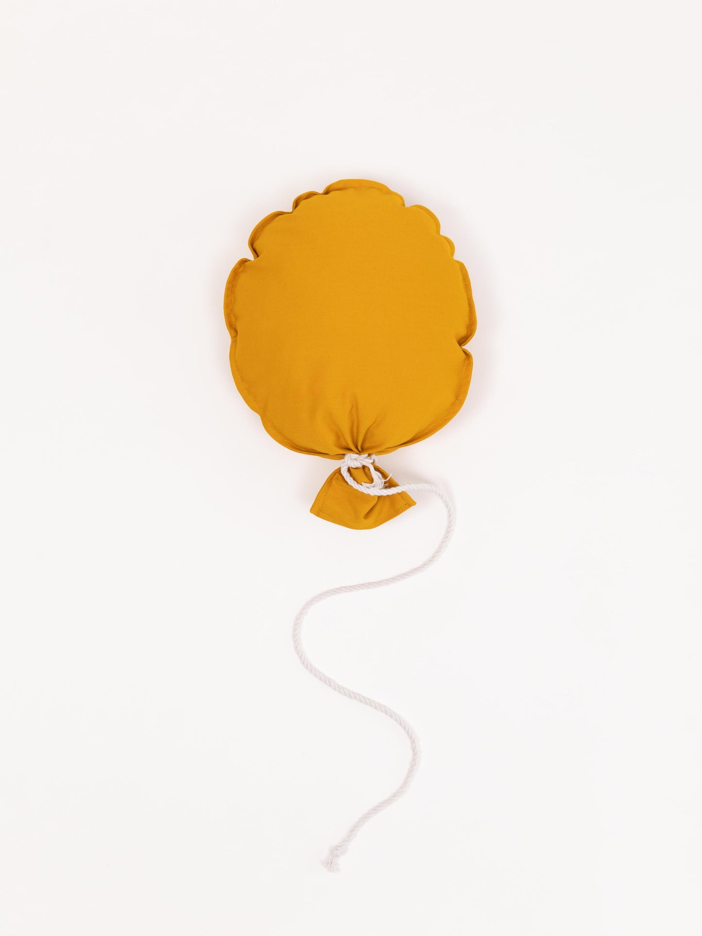 Kinderzimmer Wanddeko 'Stoff-Luftballon' Curry handmade