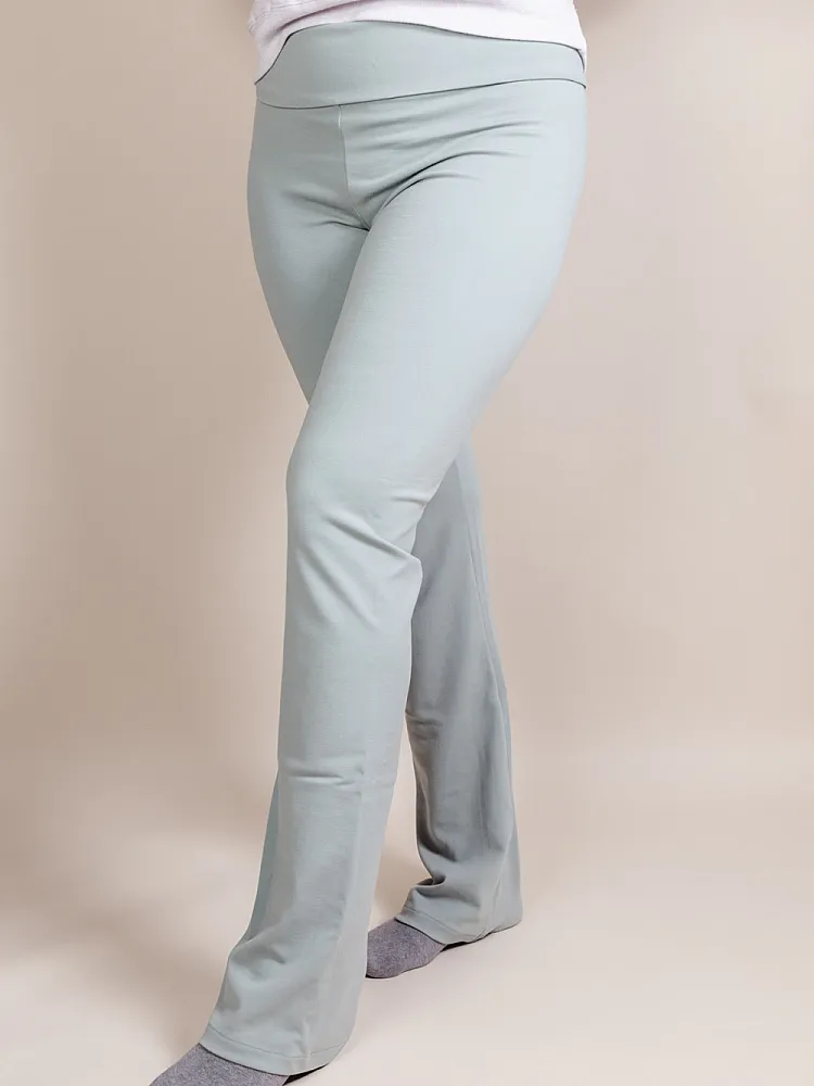 Mid-Rise Leggings mit Foldover-Bund und Flared Leg