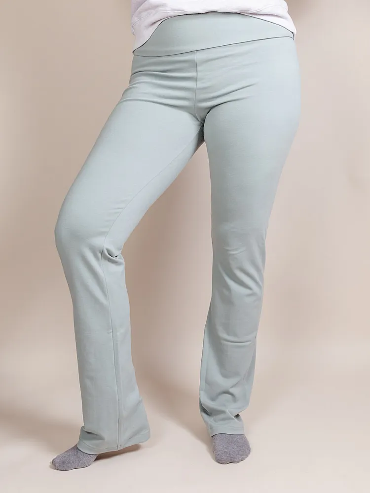 Mid-Rise Leggings mit Foldover-Bund und Flared Leg