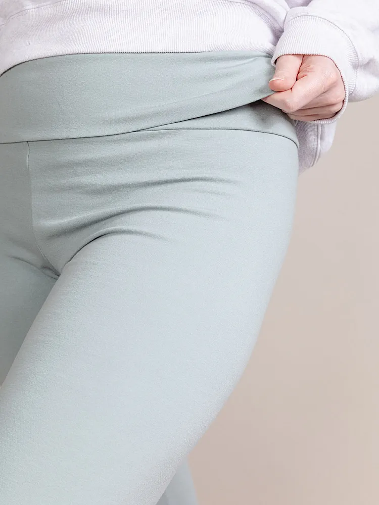 Mid-Rise Leggings mit Foldover-Bund und Flared Leg