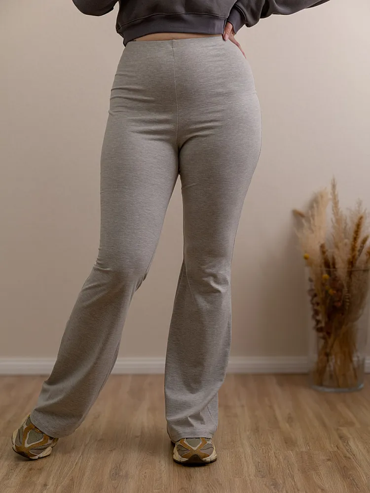 Schlaghose mit verdecktem Bund (High Waist)