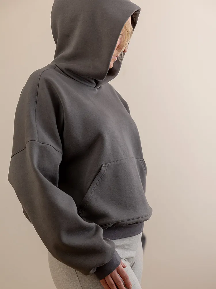 Oversized Hoodie mit Kapuze und Kängurutasche