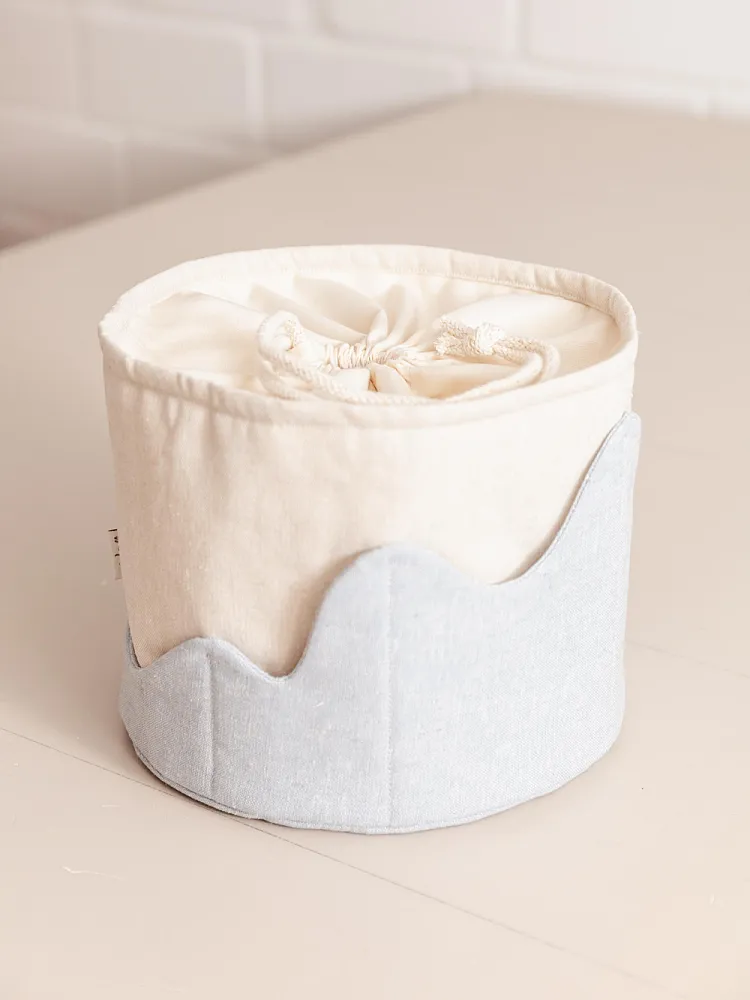 Utensilo mit Tunnelzug und Außentaschen “Wave”